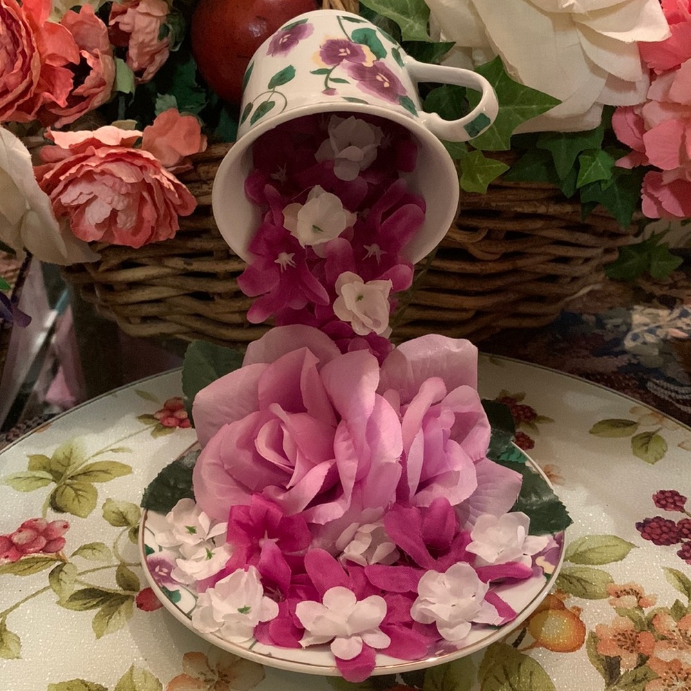 FLOATING Teacup & Saucer Violets/ Purple & White, Lavender Roses by Darice